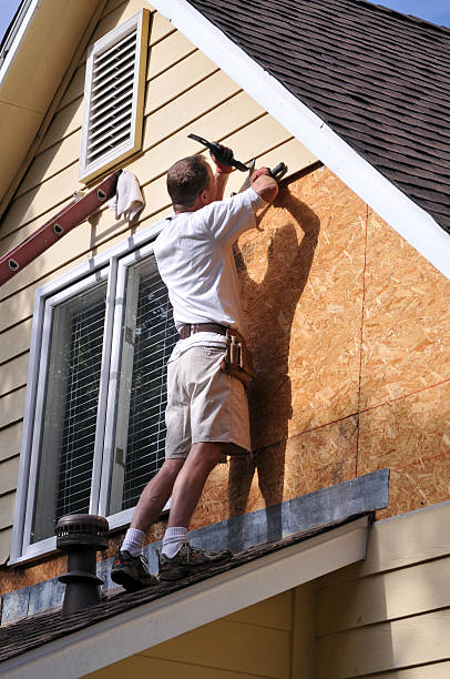 How To Choose The Right Materials for Your Siding Installation in 'Clinton, SC